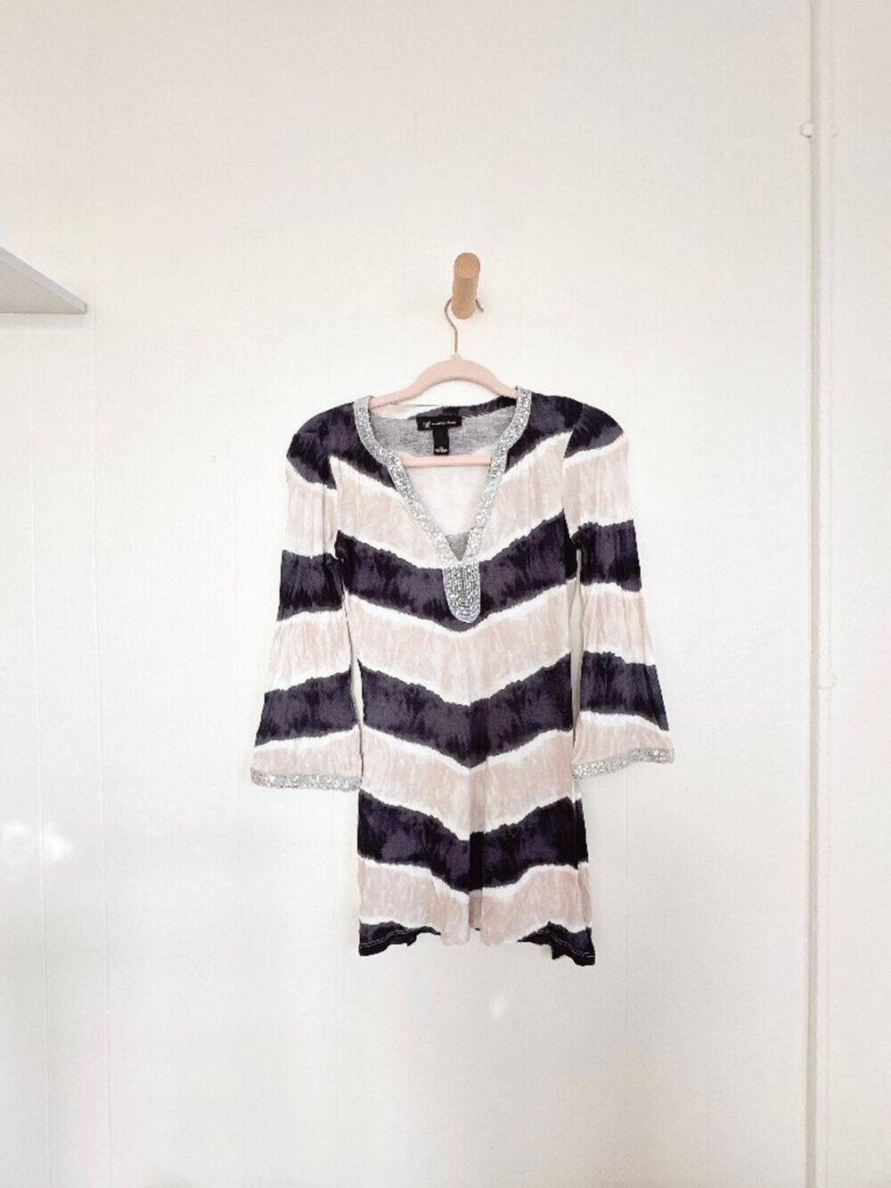 VTG Y2K INC Chevron Sequined Notch Neck Tie Dye Tunic Top XS Bohemian Indie